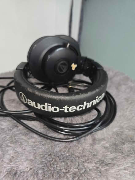Photo of free Headphones (Greenwich Peninsula SE10) #4