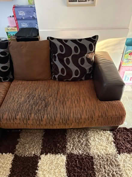 Photo of free Corner sofa (Sandridge AL4) #3