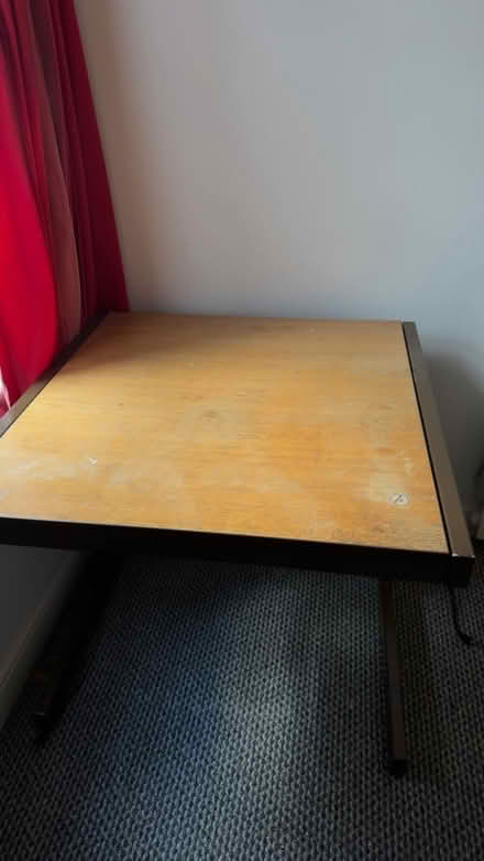 Photo of free Desk (LE2 7Pg) #1