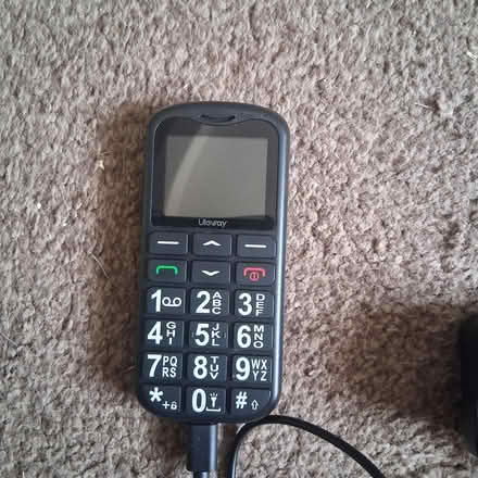 Photo of free Large button mobile phone (Wickford SS12) #1