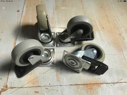 Photo of free castors (Stoke Newington N16) #1
