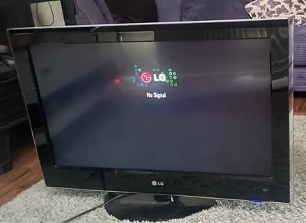 Photo of free LG 32 inch TV (Crawley RH11) #1