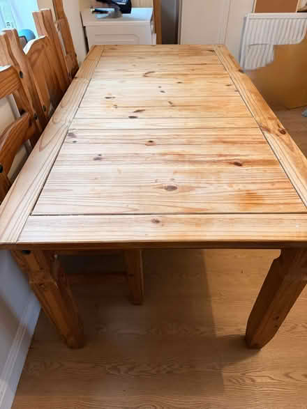 Photo of free Mexican pine table (Caernarfon LL55) #1