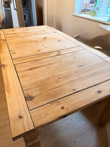 Photo of free Mexican pine table (Caernarfon LL55) #4