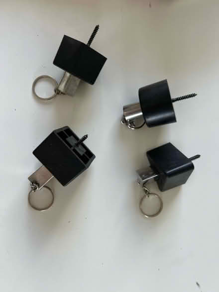 Photo of free Key organiser set (SM4, Morden) #1