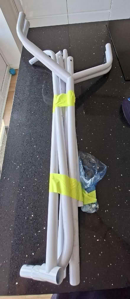 Photo of free Metal clothes rack (Pin Green SG1) #1