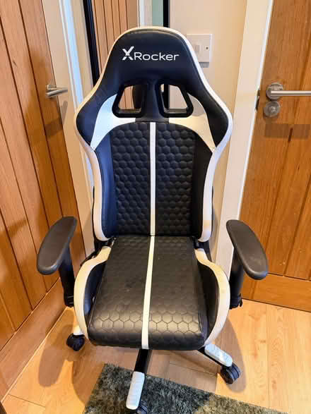 Photo of free Children’s/Teen Gaming chair (New Brighton CH45) #1