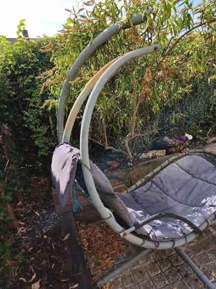Photo of free 'helicopter' garden swing chair (Presteigne LD8) #3