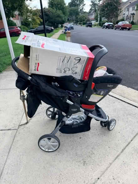 Photo of free Britax Travel System (Arlington (westover)) #2