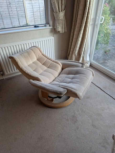 Photo of free Reclining / swivelling Armchair (Loughton IG10) #2