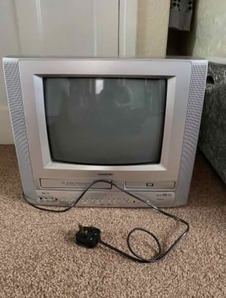 Photo of Retro CRT TV with built in DVD/VHS (Ashfield Works LS21) #2