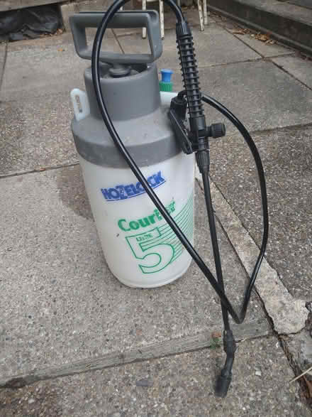 Photo of free Sprayer (DE23 sinfin) #2