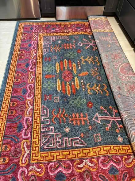 Photo of free 8 X 10 Rug (East Side of St. Paul, Phalen) #1