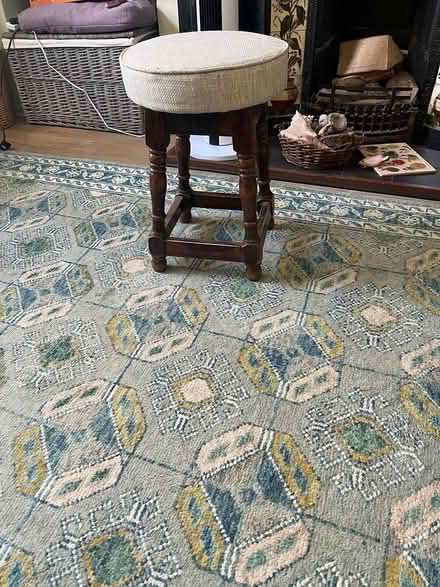 Photo of free Sweet little padded stool (Between Commons SW11) #1