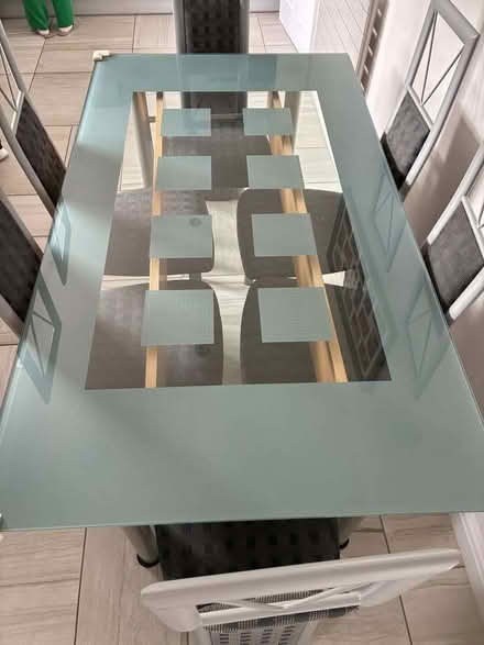 Photo of free Glass table and 6 chairs (Wilson DE73) #3