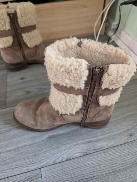 Photo of free ​UGG Suede Ankle Boots (6) (Bracknell RG12) #3