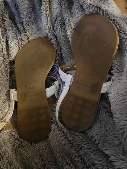 Photo of free New Look size 6 sandals (West Oxfordshire OX28) #2