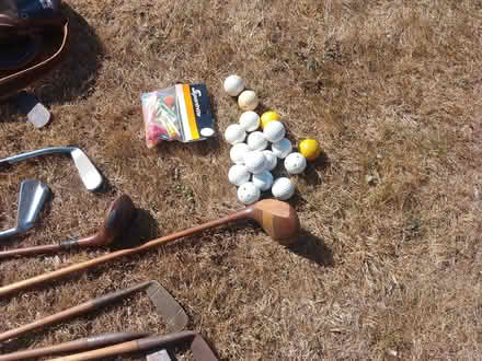 Photo of free Vintage Golf clubs and bag (Havant PO9) #1