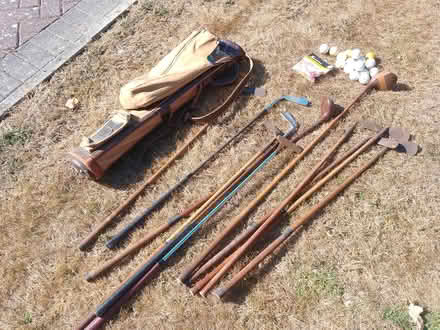 Photo of free Vintage Golf clubs and bag (Havant PO9) #3