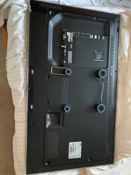 Photo of free Samsung 42” flat TV (Wheathampstead AL4) #2