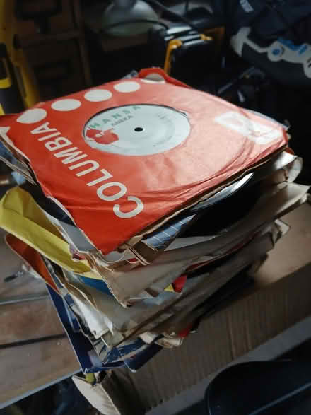 Photo of free 7 inch singles (SK7 Hazel grove) #1