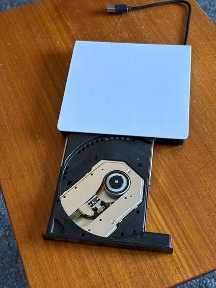 Photo of free DVD drive for use with a PC (Winkfield Row RG42) #1