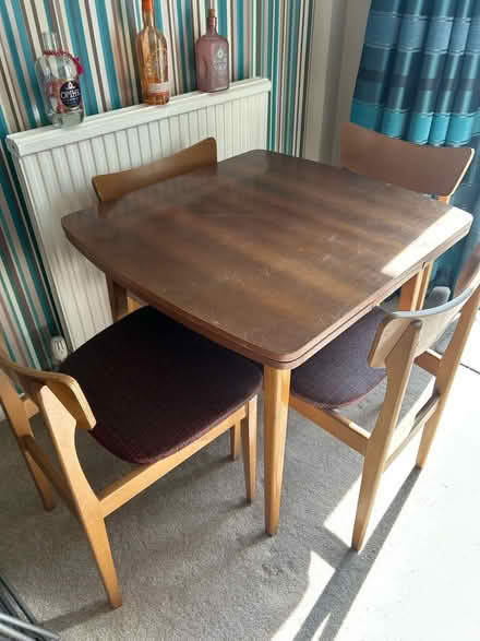Photo of free Dining room table and 4 chairs (Farnborough Green GU14) #2