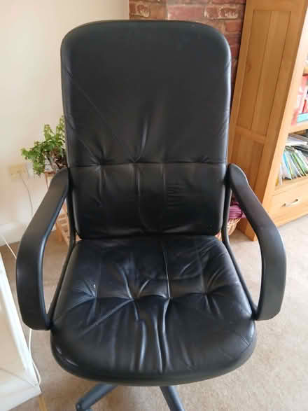 Photo of free Office chair (New Parks LE3) #1