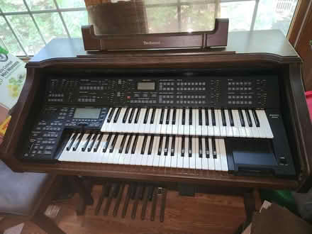 Photo of free Technics SX-GXS Digital Organ (Near Walmart in Blairsville) #2