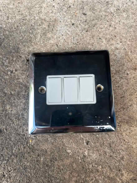 Photo of free Three-way light switch (Ombersley Rd WR3) #1
