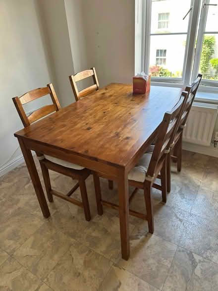 Photo of free kitchen table and 4 chairs (The Park, Cheltenham) #1