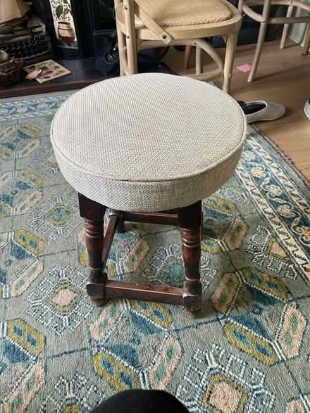 Photo of free Sweet little padded stool (Between Commons SW11) #2