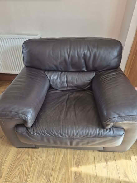 Photo of free Brown leather chair (Pellon HX2) #1