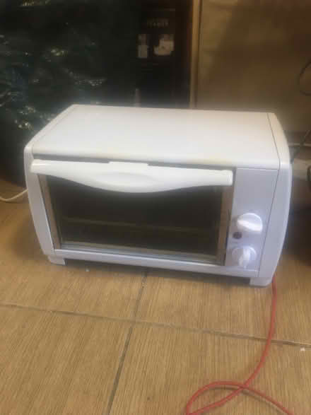 Photo of free White Small mini oven Grill (Liverpool L6) #1