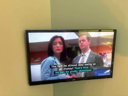 Photo of free JVC 24-inch hybrid HD-TV or PC Monitor (Battle TN33) #4
