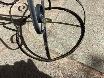 Photo of free Metal standing garden basket display (Dartford DA1) #4