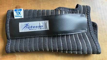Photo of free Wrist support (Theale RG7) #1