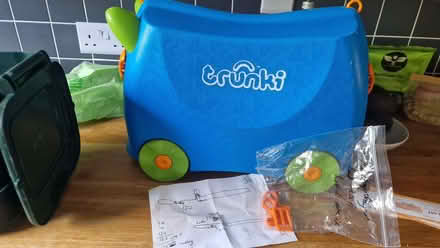 Photo of free Trunki kids suitcase - needs repairs (Cricket Road OX4) #1