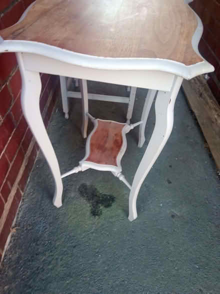 Photo of free 2 lovely tables (Belle Isle LS10) #2