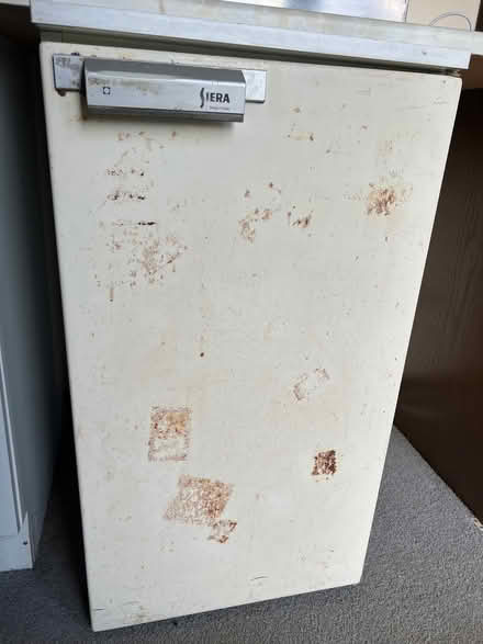 Photo of free Old small fridge (Fobbing SS17) #2