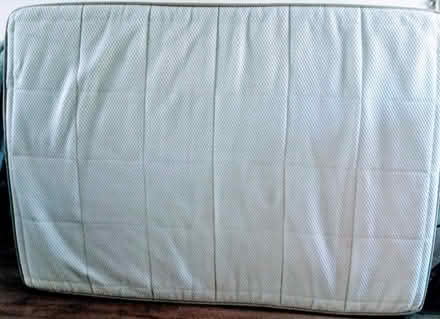 Photo of free Dreamcloud luxury hybrid mattress (Odd Down BA2) #1