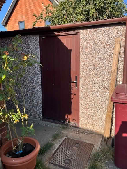 Photo of free Garage (Bosham, Chichester PO18) #3