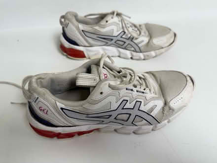 Photo of free Asics tennis shoes size 7.5 (1075 Valencia Avenue) #2