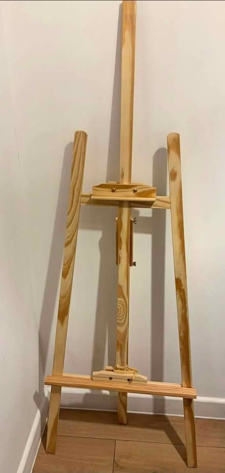 Photo of Easel stand (Paignton TQ4) #3