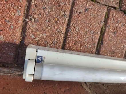 Photo of free 5ft fluorescent light fitting (Manor Top S12) #4