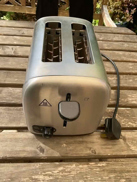 Photo of free Toaster, normal slots (MK South MK7 8PG) #1