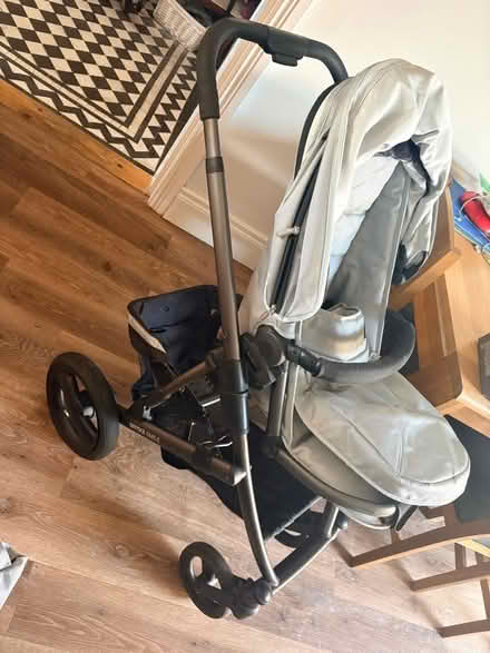 Photo of free Britax Smile Baby Travel System Bundle (Ballymaconaghy BT6) #2