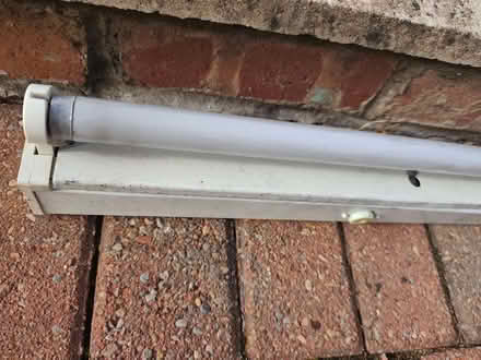 Photo of free 5ft fluorescent light fitting (Manor Top S12) #3