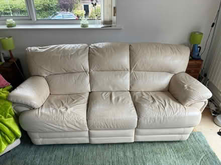 Photo of free Settee with two reclining seats (Uckfield. TN22. Manor Park.) #1