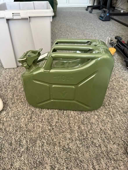 Photo of free Jerry can (Leavesden WD25) #2